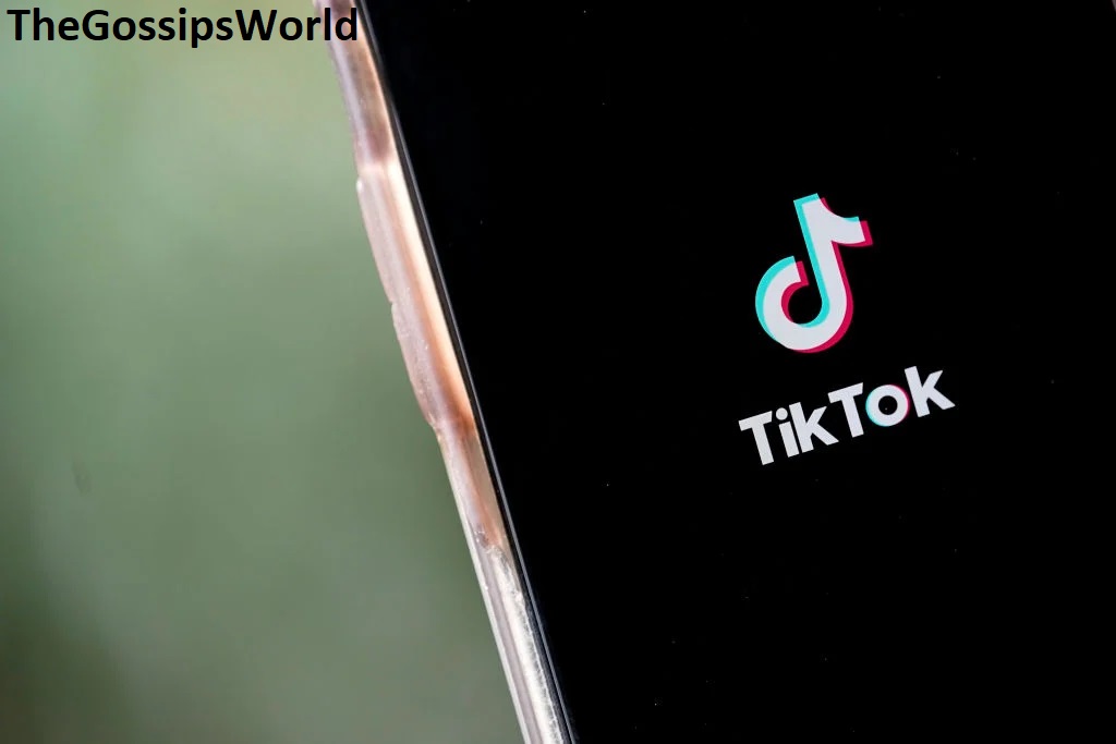 What Is TikTok's Flashing Trend Aka Foopah Challenge?